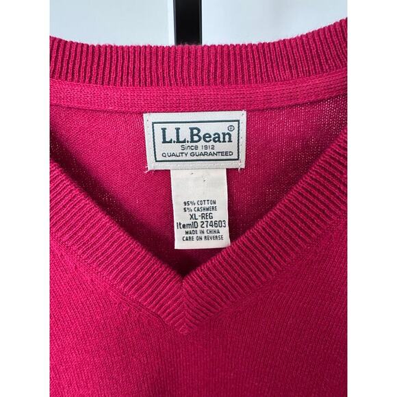 L.L. Bean Mens Red V Neck Sweater - Picture 3 of 3